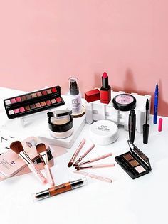 數字化時代下計算機在化妝品行業中的應用與影響